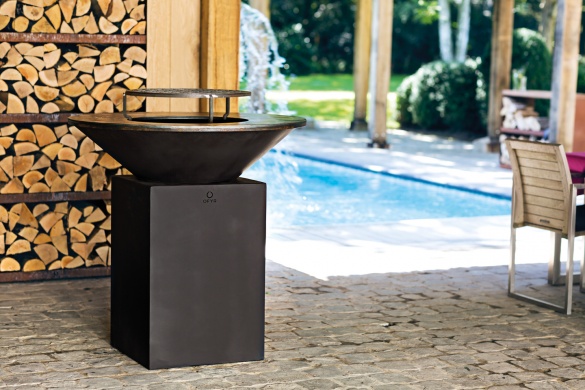 black 100 grill